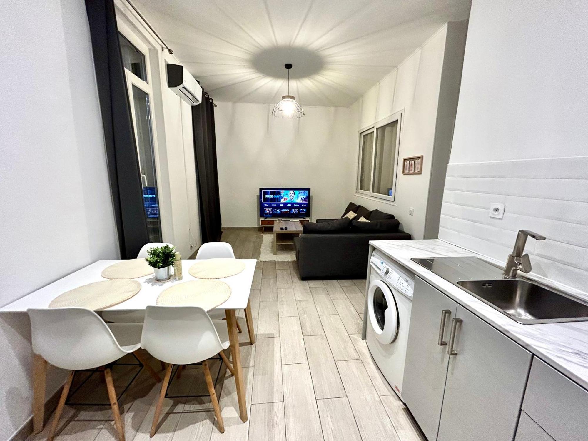 Lumineux 2 Pieces - Centre-Ville Climatise - Netflix Prime Canal - Bien Place Marseille Luaran gambar